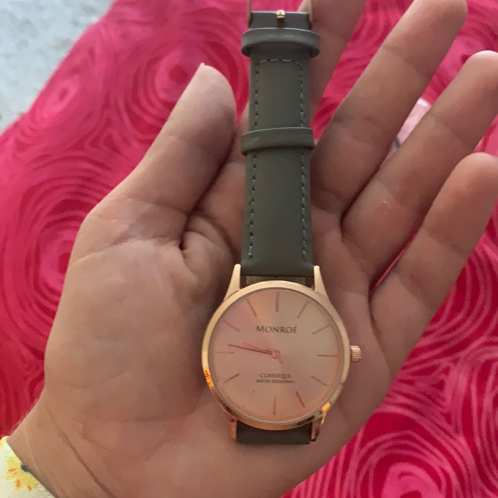 Olive green watch!